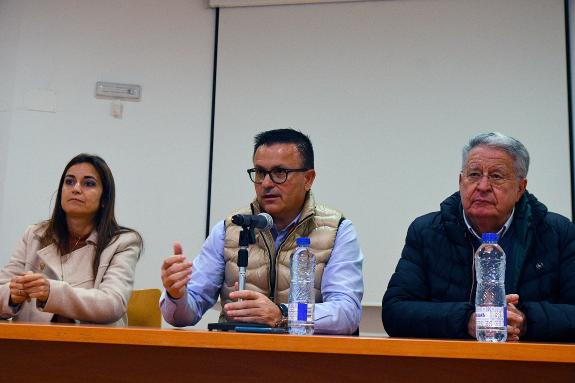 Imagen de la noticia:La Xunta estudia el desarrollo de las figuras de la Lei de recuperación da terra agraria en San Cristovo de Cea