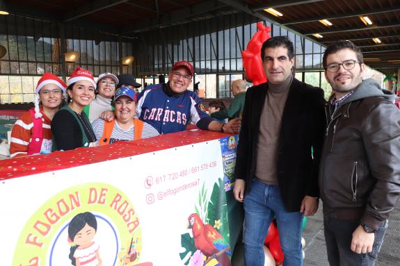 Imaxe da nova:Gabriel Alén participa na I Feira de Nadal organizada pola Federación venezolana de Galicia