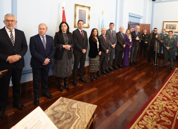 Imagen de la noticia:Alfonso Villares ensalza los 45 años de unión, igualdad y estabilidad propiciados por una Constitución a la que Galicia decl...