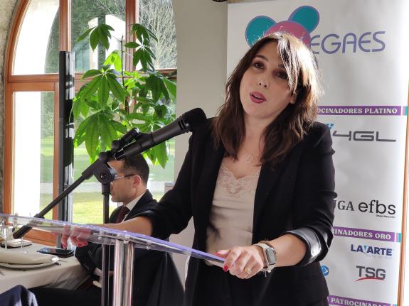 Imagen de la noticia:Lorenzana destaca la apuesta de la Xunta por implantar en Galicia una industria generadora de biocombustibles