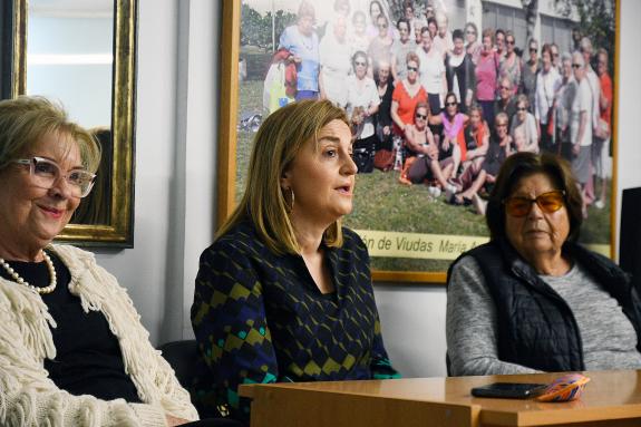 Imaxe da nova:Rivo pon en valor os 40 anos de traxectoria da Asociación de Viúvas María Andrea de Ourense e o seu traballo coas vítimas de violen...