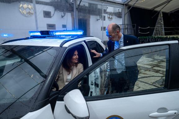 Imaxe da nova:A Xunta colabora na adquisición dun vehículo híbrido para a Policía Local de Baiona cunha achega de 30.000 €