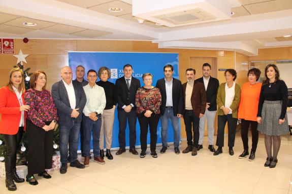 Imagen de la noticia:Román Rodríguez anuncia una inversión de más de 7 M€ en nueve centros educativos de Ourense