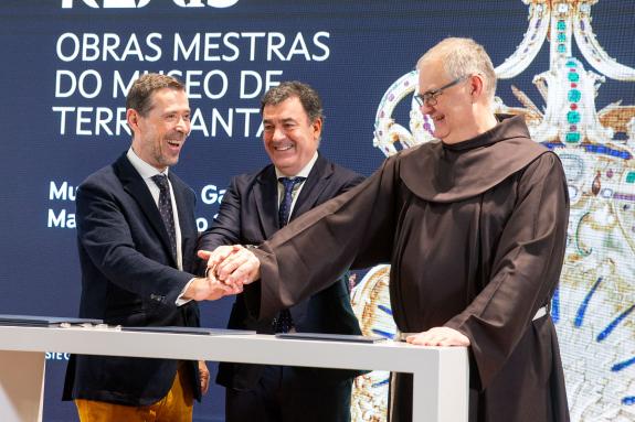 Imagen de la noticia:La Xunta cierra un acuerdo para exhibir en el Gaiás como único destino en España el tesoro artístico del museo de Tierra San...