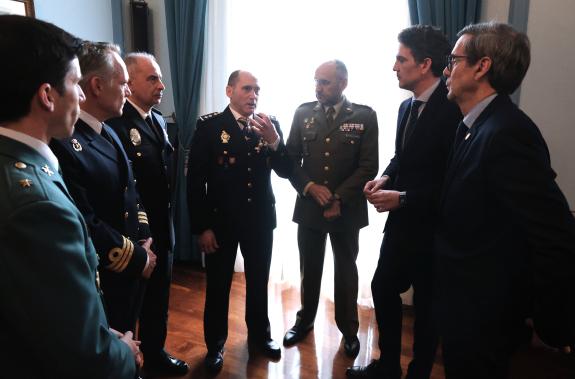 Imagen de la noticia:Javier Arias asiste a la toma de posesión de Miguel Romera como comisario de la Policía Nacional de Lugo