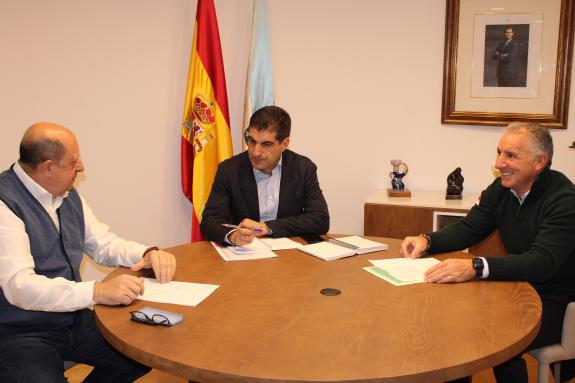 Imaxe da nova:O  delegado territorial da Xunta en Ourense reúnese co alcalde de Padrenda