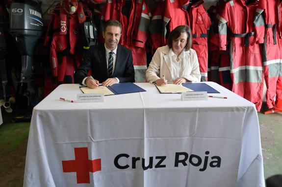 Imaxe da nova:Xunta e Cruz Vermella reforzarán o seu traballo conxunto en salvamento marítimo e loita contra a contaminación mariña