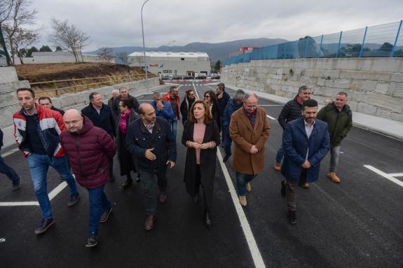 Imaxe da nova:A Xunta culmina a construción da vía de conexión das estradas principais do parque empresarial de Espiñeira, en Boiro