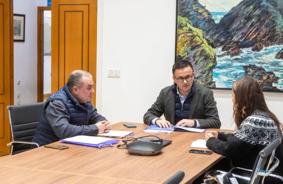 Imaxe da nova:A Xunta e o Concello de Sandiás avalían proxectos de colaboración neste municipio limiao