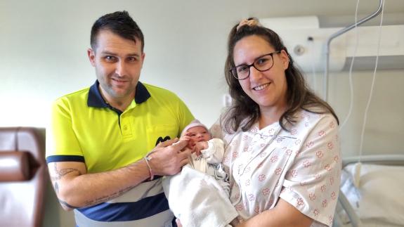 Imagen de la noticia:Kyliam, primer bebé nacido en Galicia en el año 2024