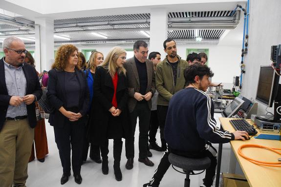 Imagen de la noticia:Galicia comparte con Andalucía su modelo de FP e innovación educativa