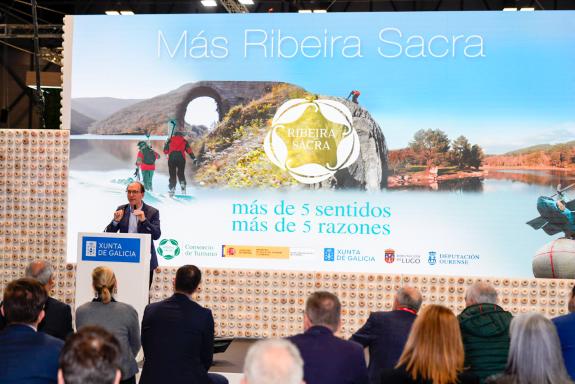 Imagen de la noticia:La Xunta revitaliza en Fitur la candidatura de la Ribeira Sacra a Patrimonio de la Humanidad