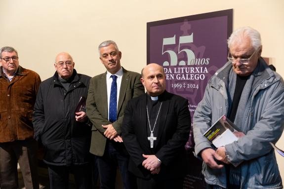 Imagen de la noticia:El monasterio de San Martiño Pinario acogerá hasta finales de febrero la exposición que conmemora los 55 años de la liturgia...