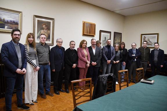 Imagen de la noticia:Rivo informa en un encuentro del Foro Liceo de Ourense de los Programas en activo de la Xunta para impulsar el empleo y la i...