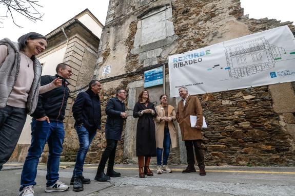 Imagen de la noticia:Ribadeo cuenta ya con un plan para la dinamización de su conjunto histórico con acciones para la mejora de edificios y otros...