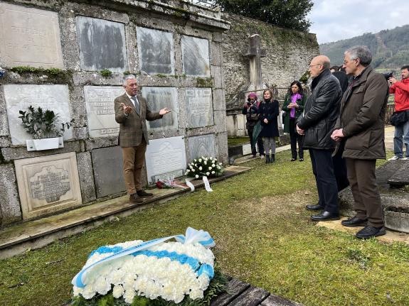 Imagen de la noticia:La Xunta destaca la contribución de Claudio Rodríguez Fer a la literatura gallega contemporánea en la entrega del Cunqueiria...