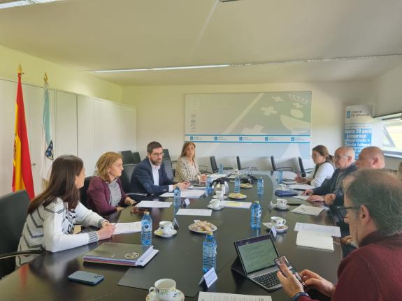 Imaxe da nova:A Xunta dá conta na mesa do emprego autónomo dos 86 M€ convocados este ano para apoiar o inicio de actividade por conta propia e o ...