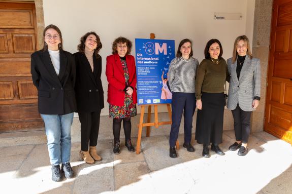 Imaxe da nova:A Xunta participa no acto da Universidade de Santiago de Compostela co gallo do 8-M, Día da Muller