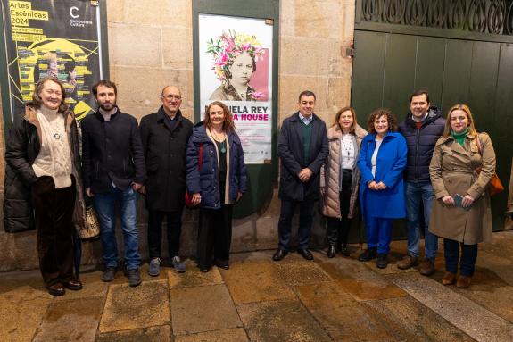 Imagen de la noticia: Román Rodríguez asiste al estreno en Galicia del espectáculo 'Manuela Rey is in da house'