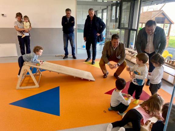 Imagen de la noticia:La Xunta abre mañana el plazo para solicitar plaza en sus escuelas infantiles de 0 a 3 años de cara al próximo curso 2024-20...