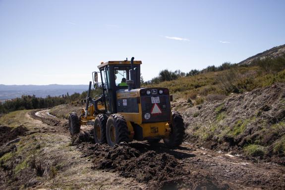Imaxe da nova:A Xunta completa traballos preventivos en 14 quilómetros de pistas e 4 hectáreas de cortalumes do distrito forestal XIV Verín-Viana...