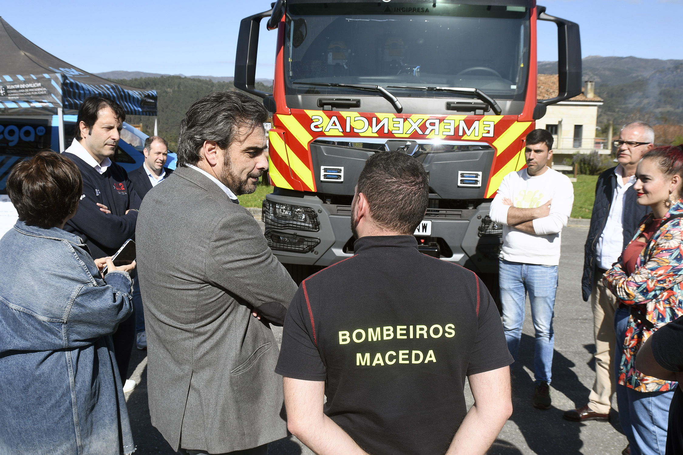 Image 2 of article A Xunta reforza o equipamento dos GES de Lobios cun furgón de servizos varios e do de Maceda cun camión autobomba