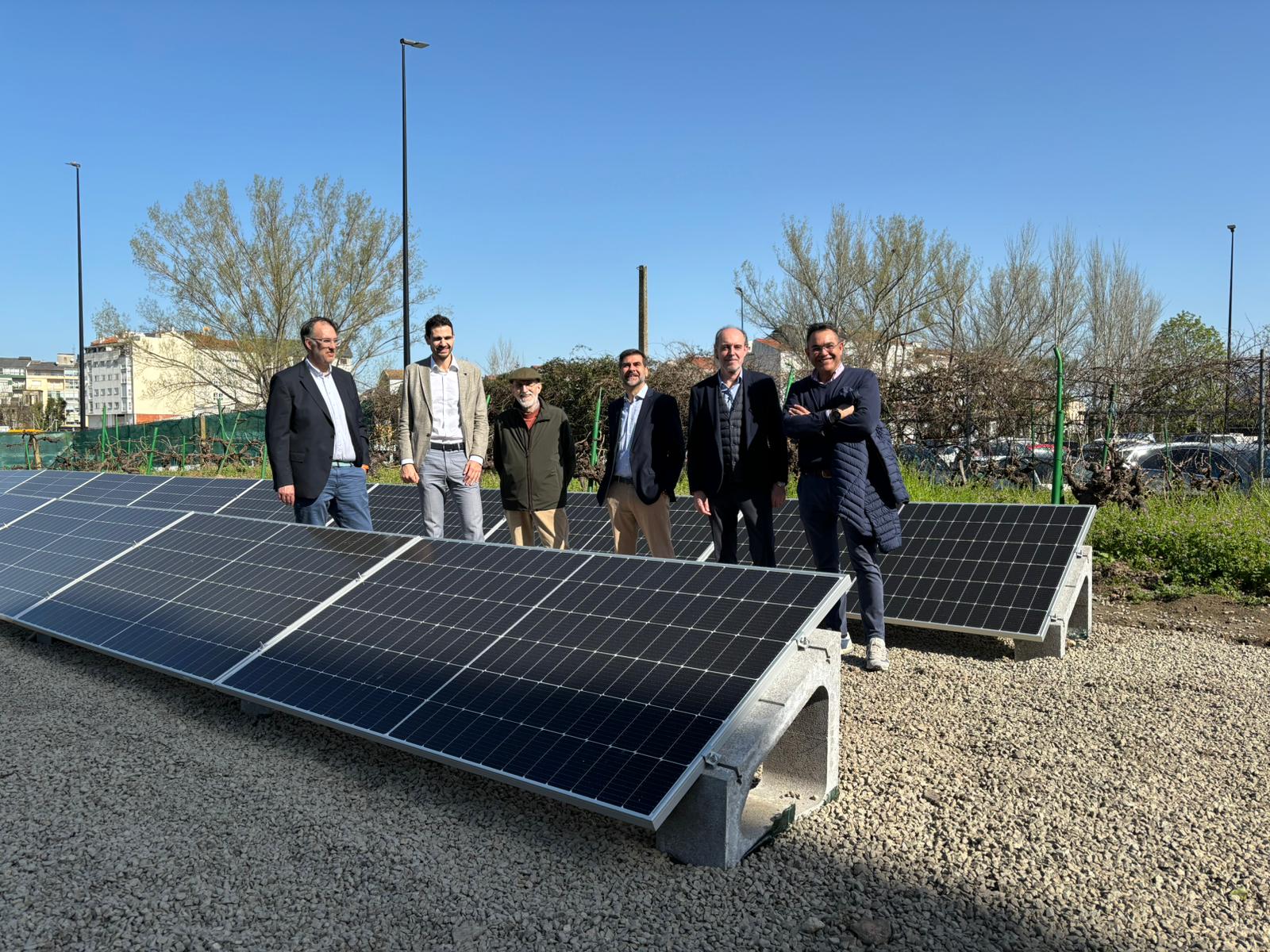 Imagen del artículo A Xunta anima a empresas, entidades e administracións locais a que aposten por proxectos de fotovoltaica