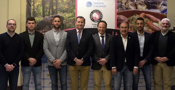 Imagen del artículo Os produtos galegos triunfan na Casa de Galicia en Madrid, que acolleu a segunda edición do cocido de porco celta