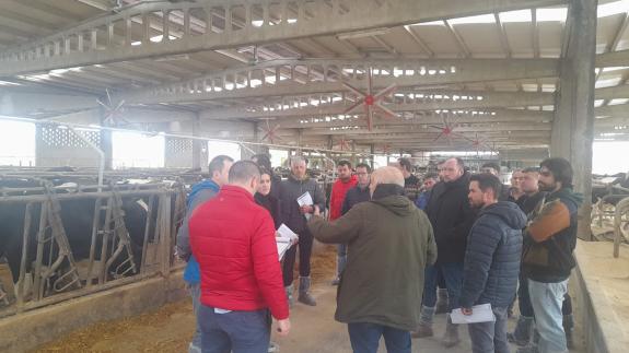 Imagen de la noticia:La Xunta promueve un nuevo seminario dirigido al sector lácteo para seguir favoreciendo la competitividad de las explotacion...