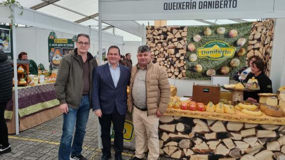 Imagen de la noticia:La Xunta destaca el apoyo a los productos alimentarios de calidad diferenciada amparados por sellos como a DOP Queixo de San...