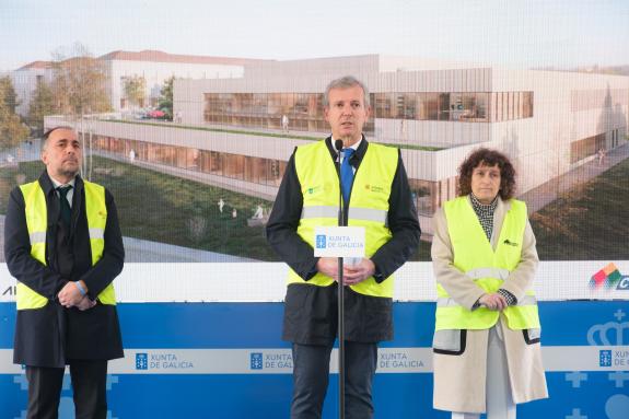 Imaxe da nova:Rueda destaca que Galicia é a primeira comunidade en iniciar as obras do seu Centro de Protonterapia, situándoa á vangarda no trata...