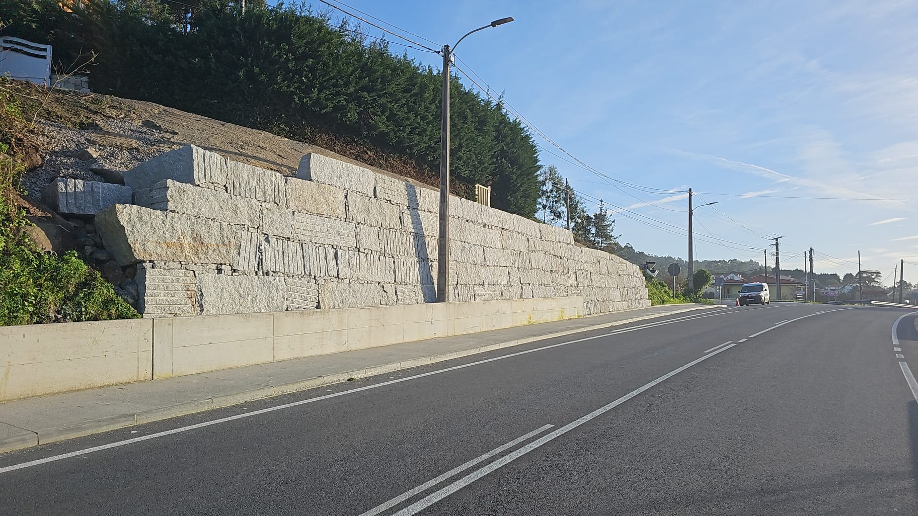 Image 2 of article A Xunta remata as obras de reforzo dun noiro na estrada AC-550 no Lugar de Abuín, en Porto do Son