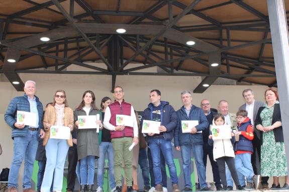 Imagen de la noticia:El delegado territorial de la Xunta en Ourense participa en el acto de entrega de premios de la 61ª Feira do Viño do Ribeiro