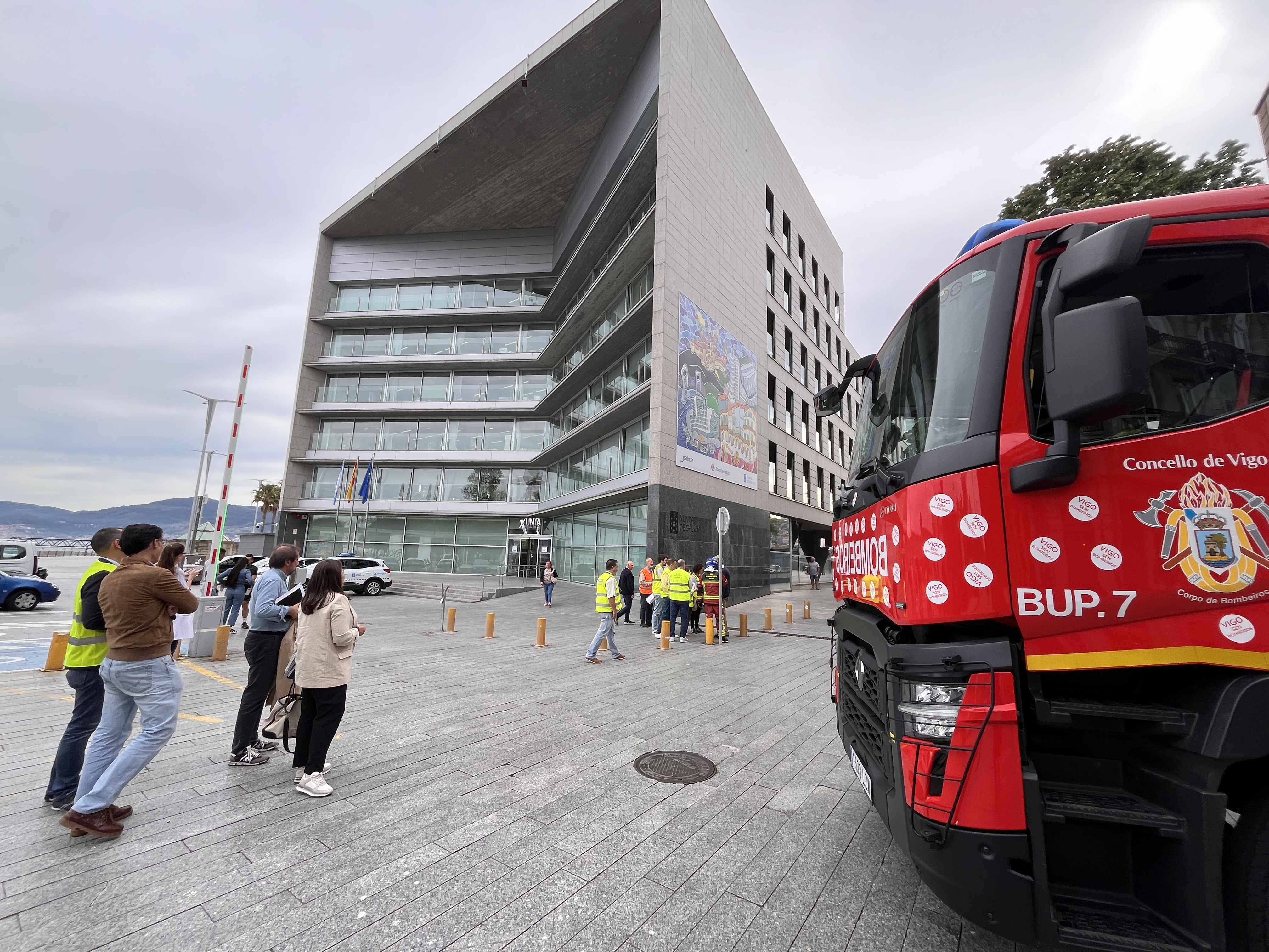 Imagen del artículo A delegación da Xunta en Vigo acolle o simulacro de emerxencia no edificio administrativo