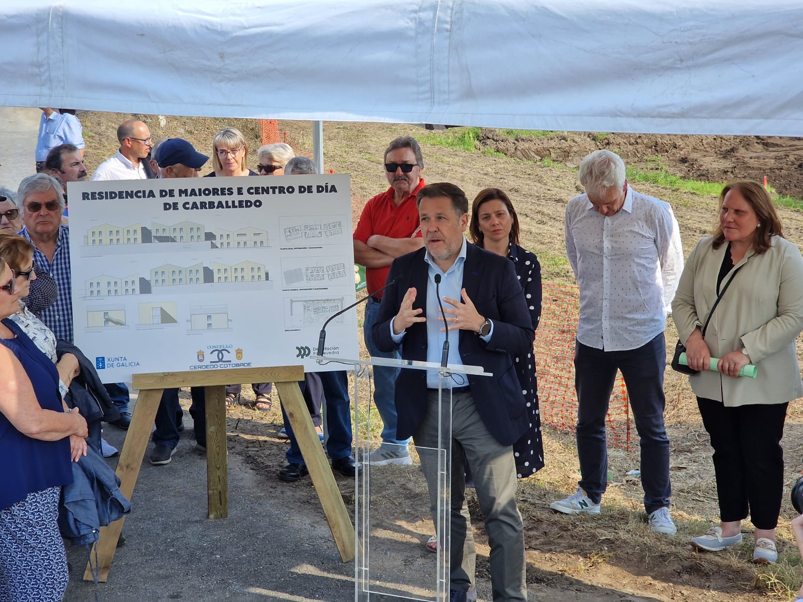 Image 1 of article A Xunta asiste ao inicio das obras da nova residencia e centro de día municipal de Carballedo, en Cerdedo-Cotobade