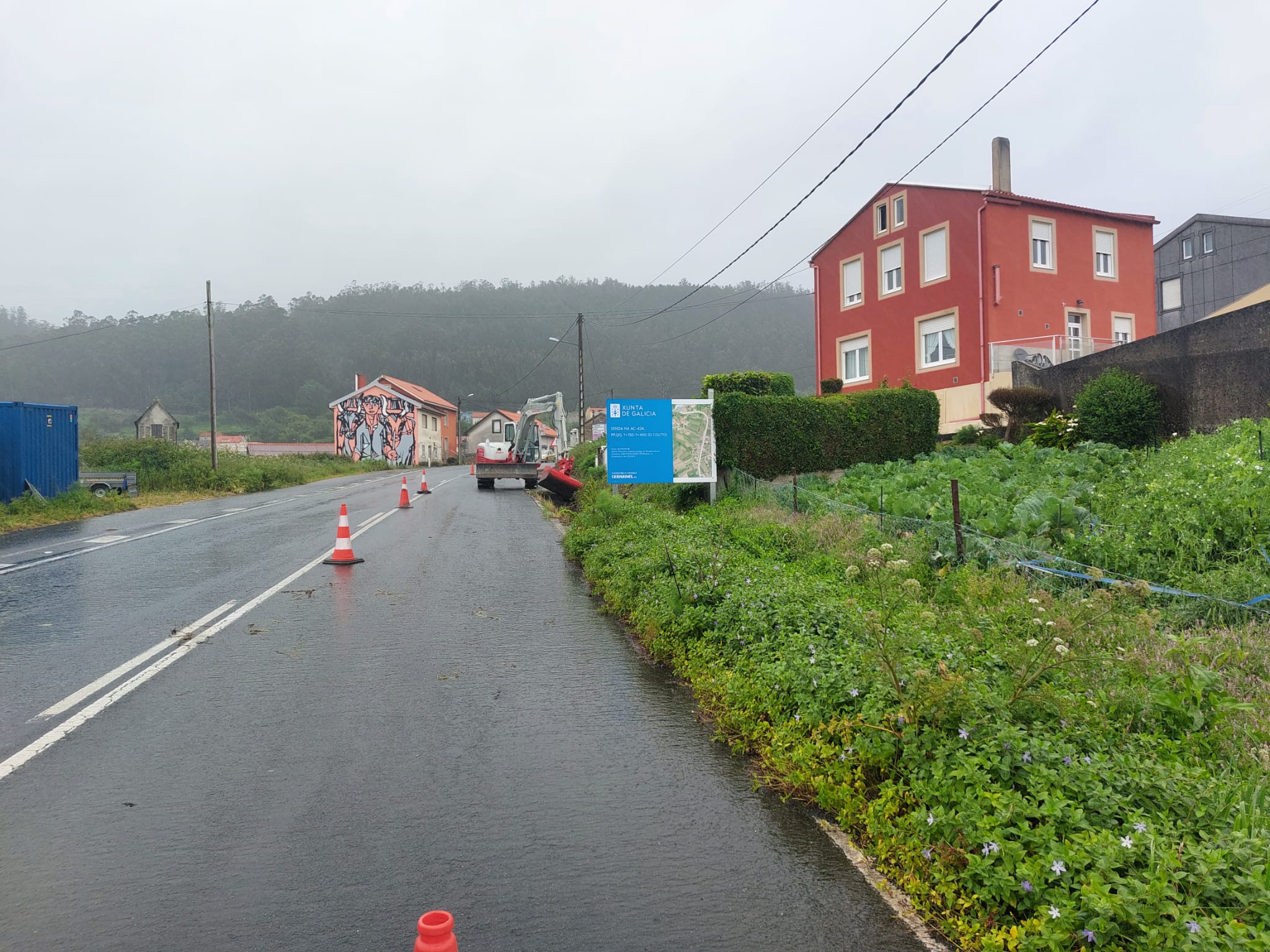 Image 0 of article A Xunta inicia as obras da nova senda na estrada AC-424 no Couto, no concello de Ponteceso, que suporán un investimento de 357.000 €