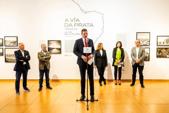 Imaxe da nova:A Xunta e a Deputación convidan a redescubrir a beleza da Vía da Prata ao paso por Ourense a través da ollada de grandes nomes da f...